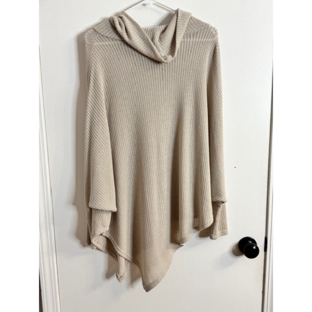 Twenty Second Asymmetrical Tan loose weave poncho with sleeves-Sz Small